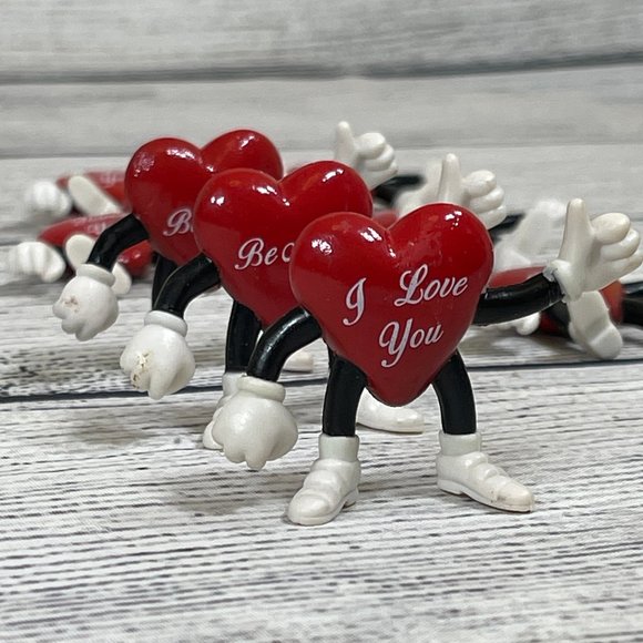 16 Assorted Vintage Valentine Hearts Man Novelty Gift LOT 1 3/4" tall - Picture 9 of 9